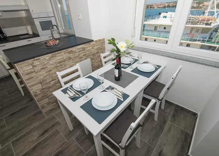 Pleasure Sea View זאדאר